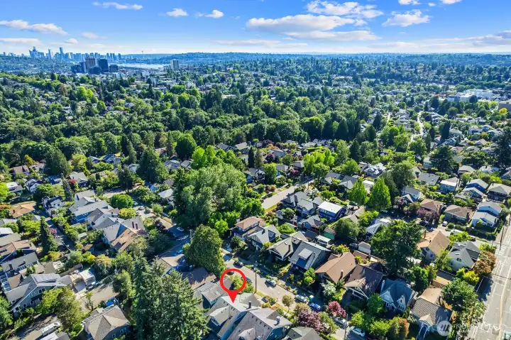 5 min walk to neighborhood restaurants and shops