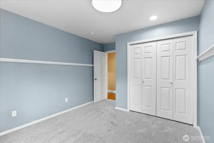 Flexible bedroom space ideal for family, guests, or a home office.