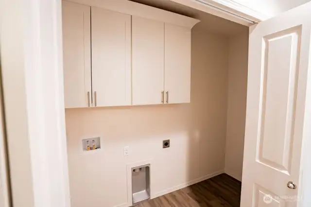 Photos are from a previously built home. Photo renderings may include upgrades/furnishings not included in base price.