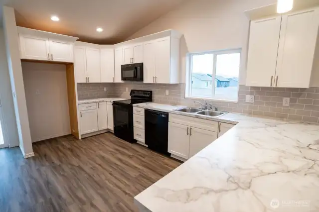 Photos are from a previously built home. Photo renderings may include upgrades/furnishings not included in base price.
