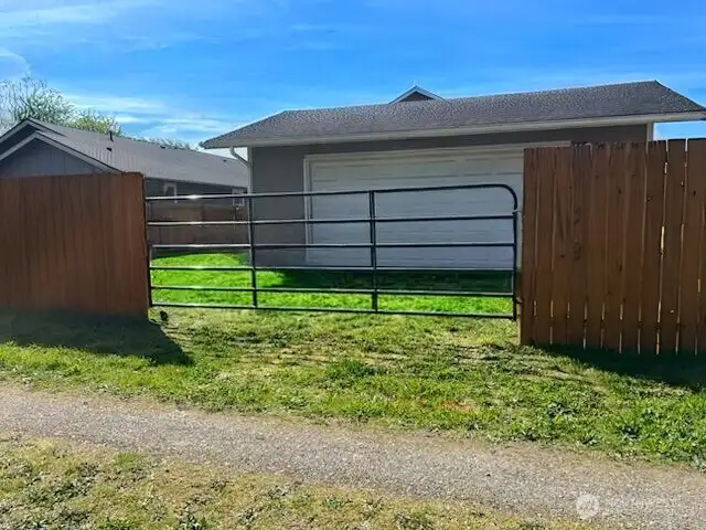 Alley-accessible parking for added convenience