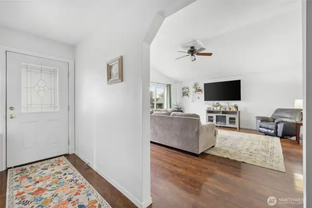 Welcome to this lovely, bright and open home.