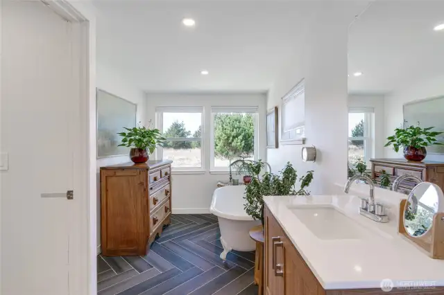 Primary on suite bath