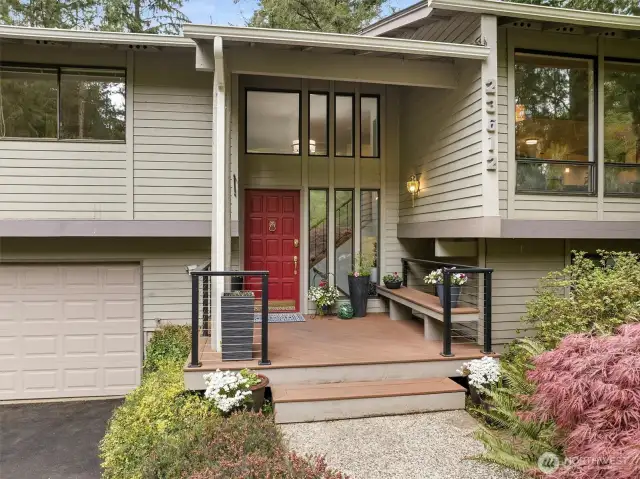 Wide, inviting front porch!