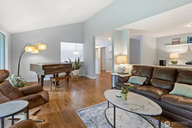Vaulted ceilings, gleaming hardwoods!