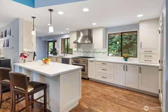 So much room, lovely white quartz!