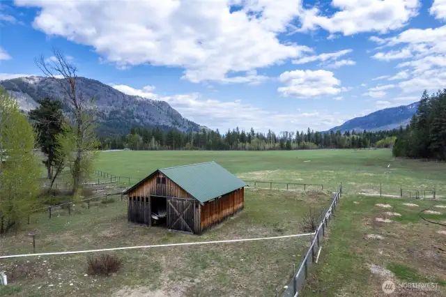 Conservation Easement protects land; allows 2 more homes, two designated building sites with mountain views