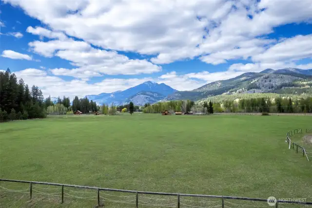 Direct access to the Methow Community Trail and Forest Service land, Two annual Methow Trails passes included in sale