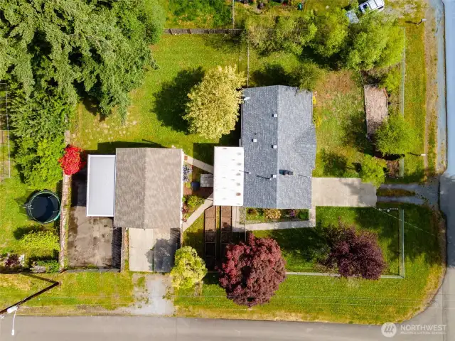 Overhead view of this neat and tidy property.