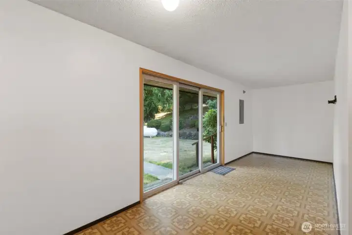An extra flex space. Great for a drop zone after being outdoors. How about a work-out space?