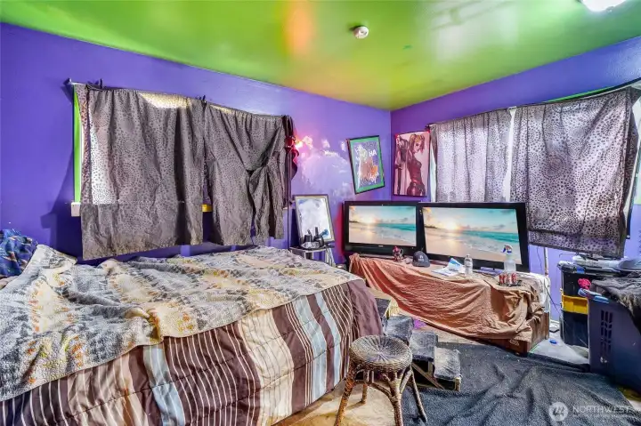 Flexible 3-bedroom floor plan fits a variety of needs