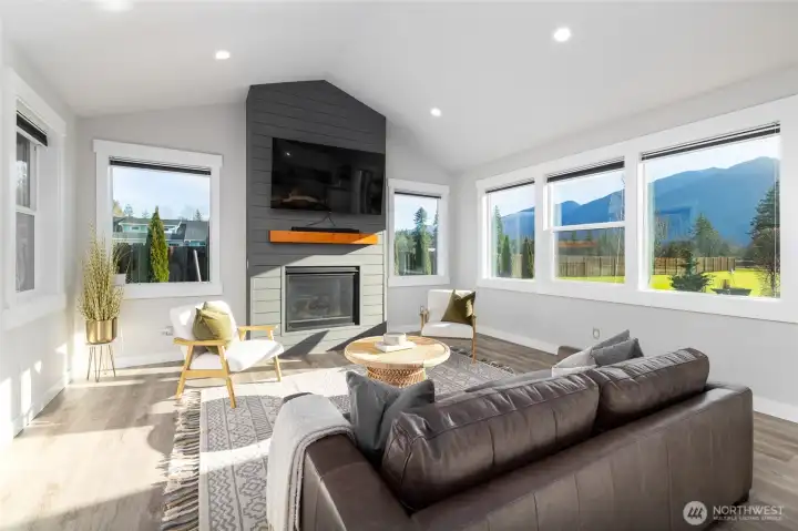 Who needs a TV when those views are just out your windows?  When the sun sets, turn on the fireplace and cozy up.