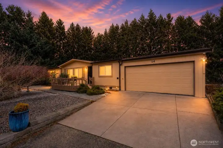 Your Private Fairhaven Oasis Awaits Your Private Fairhaven Oasis Awaits