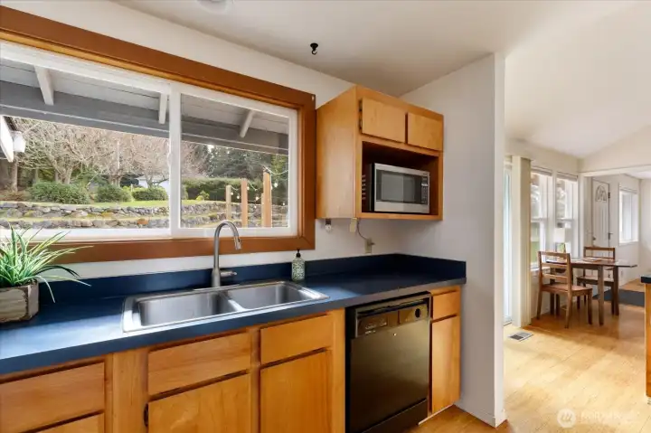 The big window offers up pretty views of the front yard and loads of natural light.