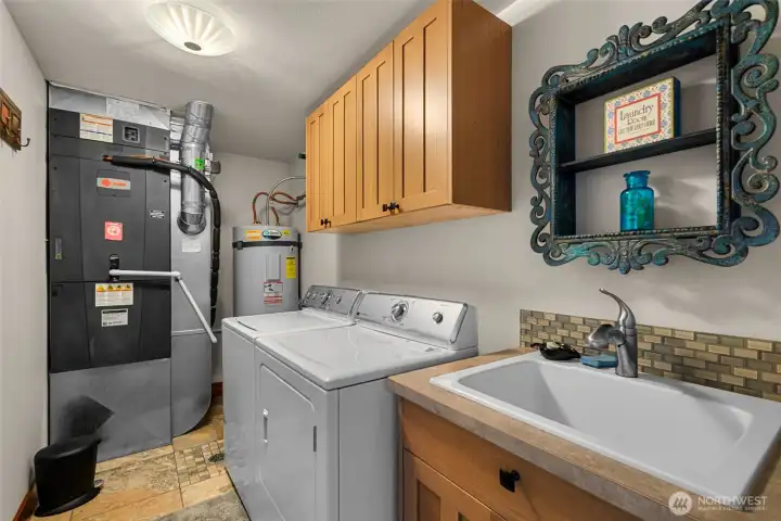 Laundry and utility Lower laundry