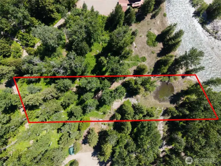 Property boundary is approximate. Buyer to verify.