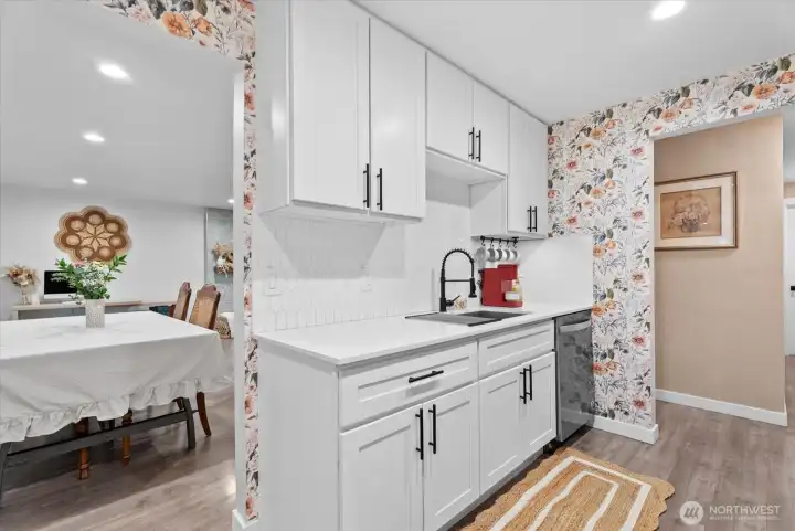 Kitchen & Dining – Open-concept flow ideal for everyday living.
