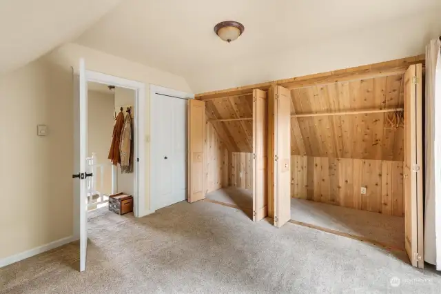 2nd Upper Cedar Lined & Walk In Closets