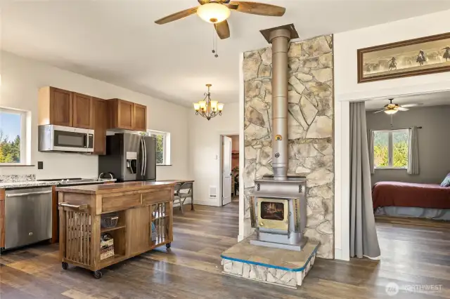 Moveable kitchen island