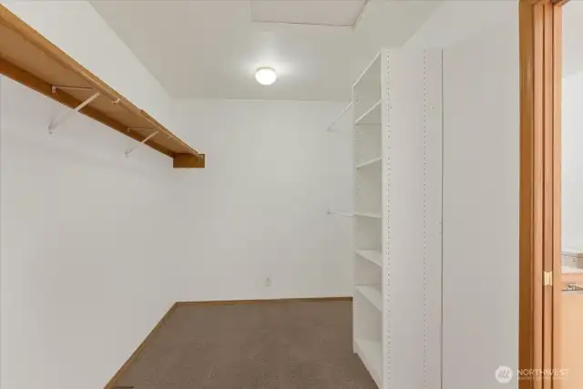 Primary bedroom walk in closeet