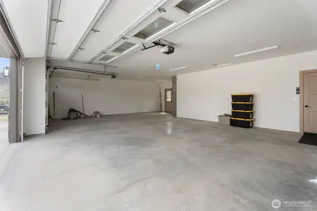 950 sq ft garage!