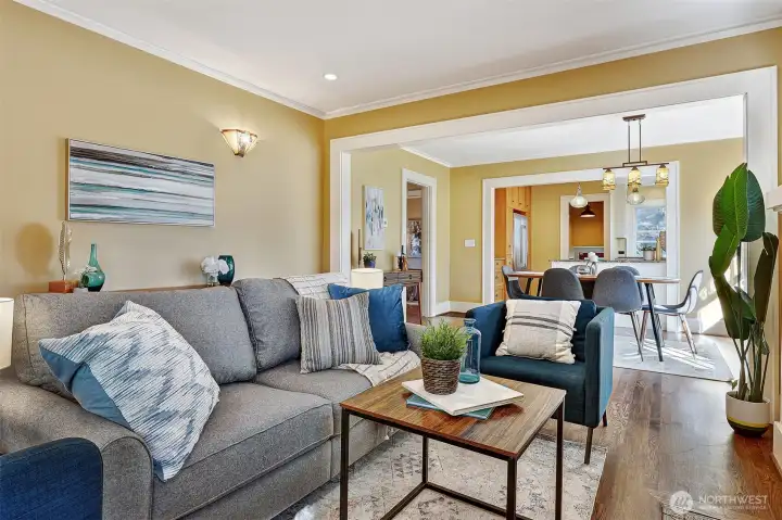 Enjoy great flow to dining area & open kitchen beyond.