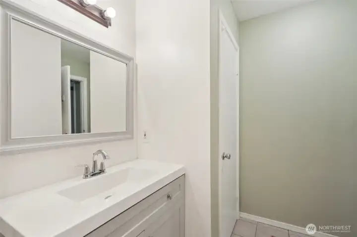 Bathroom Sink & Linen Closet