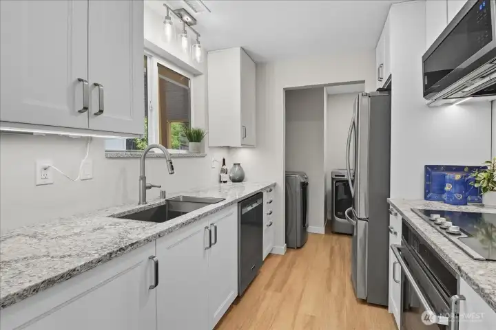 Kitchen completely updated!