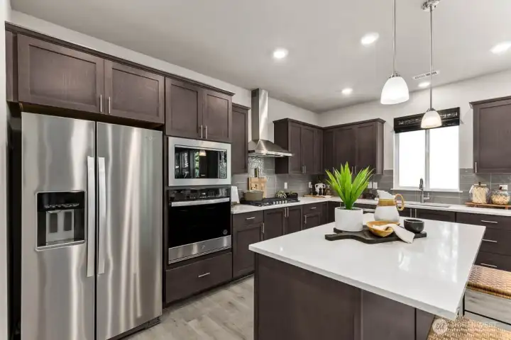 Photo rendering is representational. Actual home is under construction and finishes, elevation, and paint colors may vary. See site agent for details.