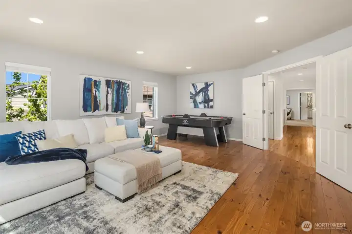 Bonus Room / 6th Bedroom