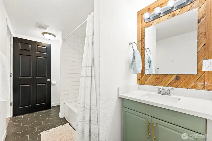 Main Floor Full Bathroom