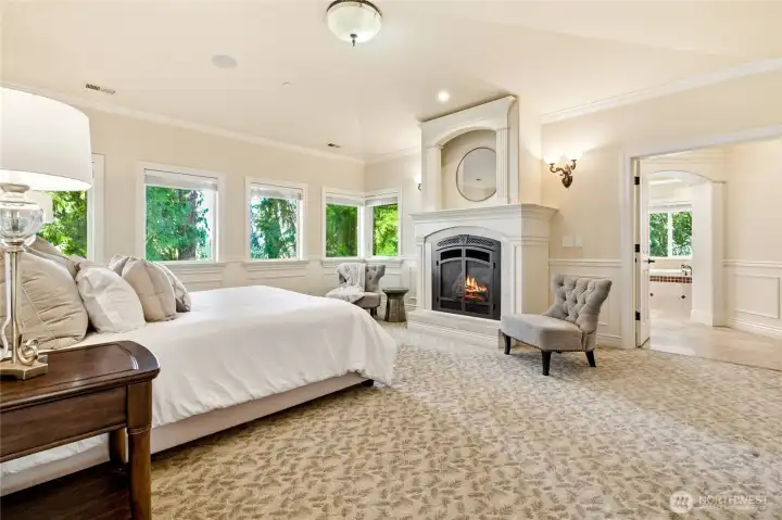 Primary suite with mountain views