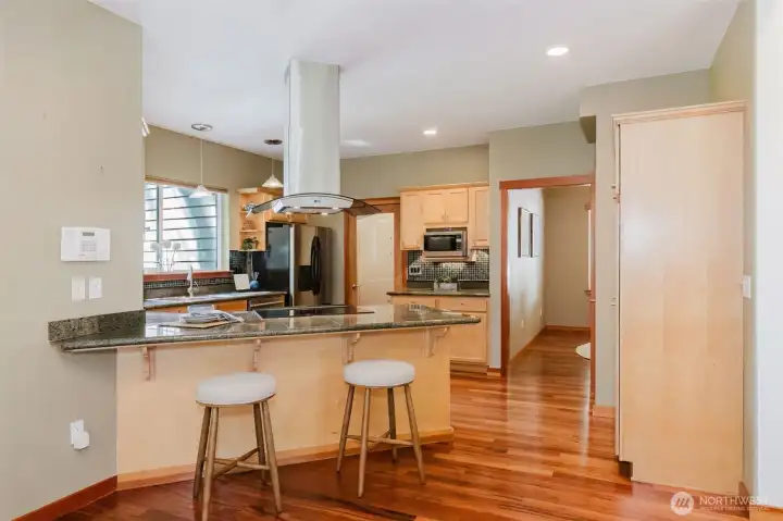 Kitchen with seating at peninsula