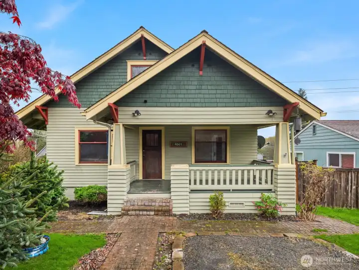 Craftsman Home Located On Corner Lot!