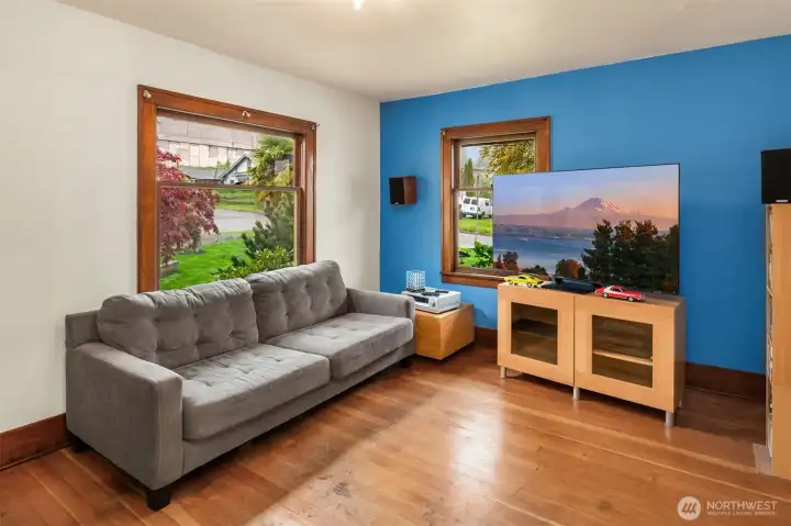 Cozy Living Room.