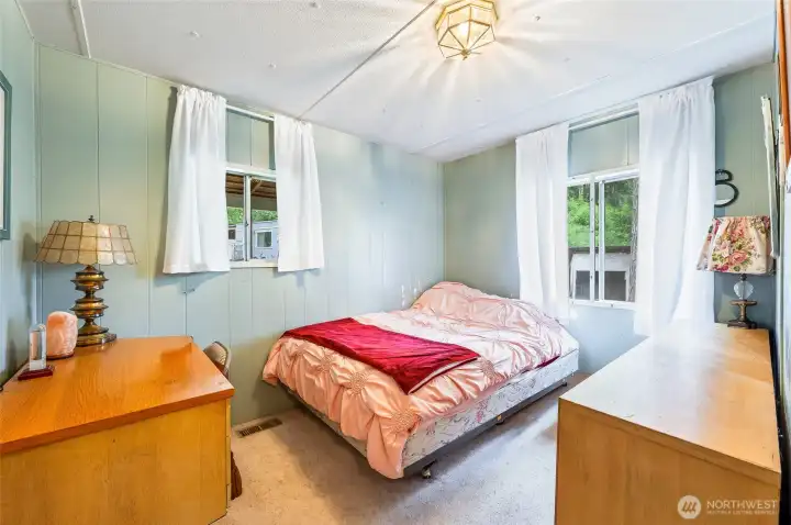 1 of 2 guest rooms