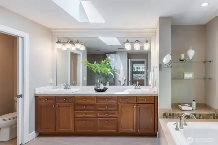 5 piece spa like primary suite.