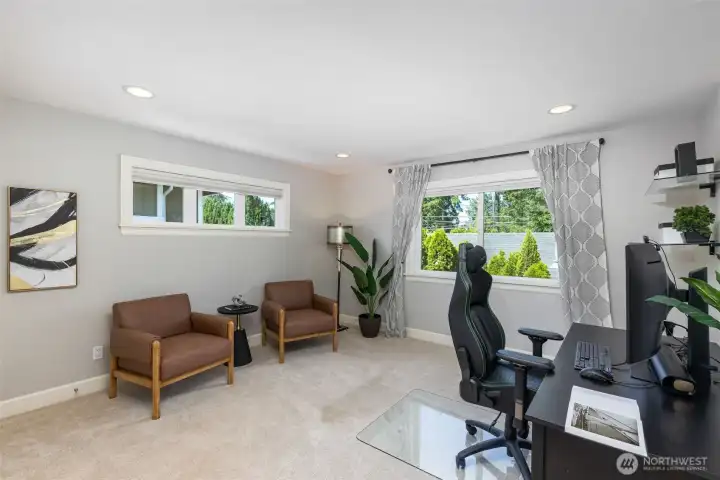 3 bedroom that seller uses as an office.