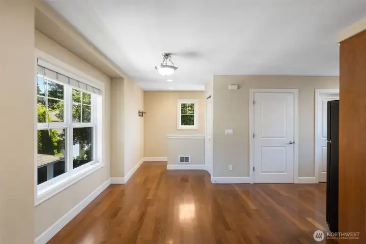 2 bedroom, 1 bath ADU with lots of storage.