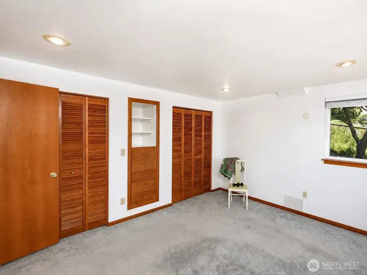 Tons of closet space in this 2nd downstairs bedroom off the lower kitchen Tons of closet space in this 2nd downstairs bedroom off the lower kitchen