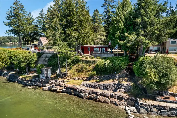 Incredible bulkhead and waterfront.