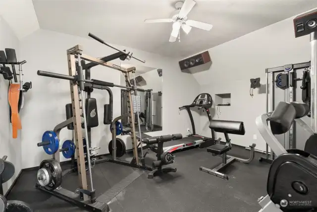 Fully equipped fitness room.  ALL equipment stays with home.