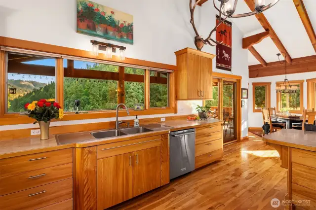 Kitchen, Birch Custom Cabinetry, Beautiful Views