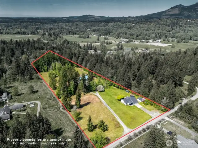 Property is surveyed and staked.  Home is pre-inspected. Septic is pumped and inspected. 25KW Generator. Welcome to the Jim Creek Community of Arlington. Love where you live.