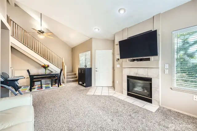 Livingroom opens to dining room, kitchen, and master bedroom