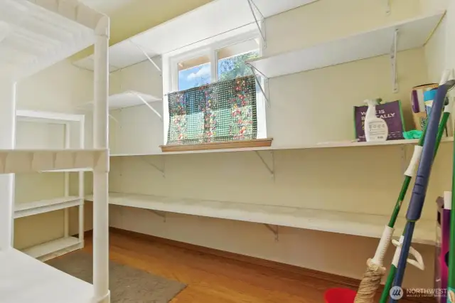 Walk-in pantry for the cook