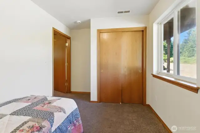 again, more carpeted downstairs