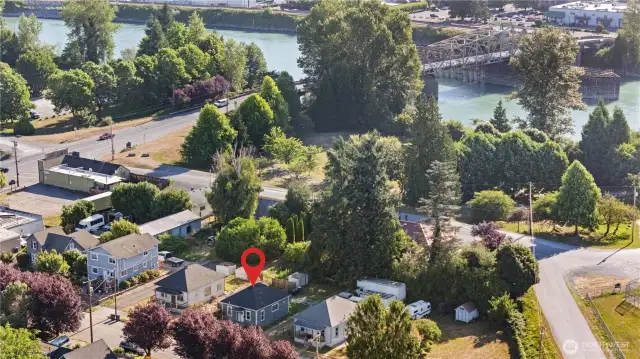 Aerial proximity shot