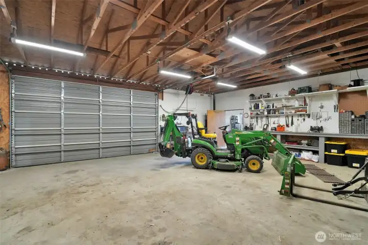 Inside shop with tall shop doors, plenty of lighting for hobbies!