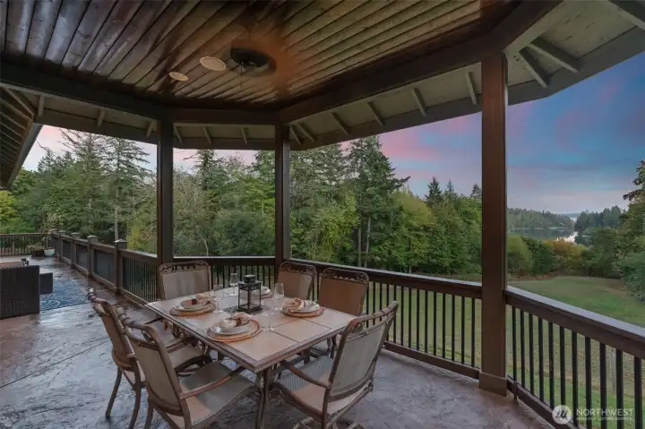 deck off kitchen